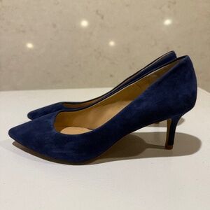 Vince Camuto Blue Suede Heels size 8.5